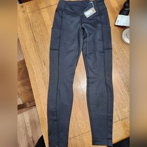Woman's Patagonia leggings Size Small